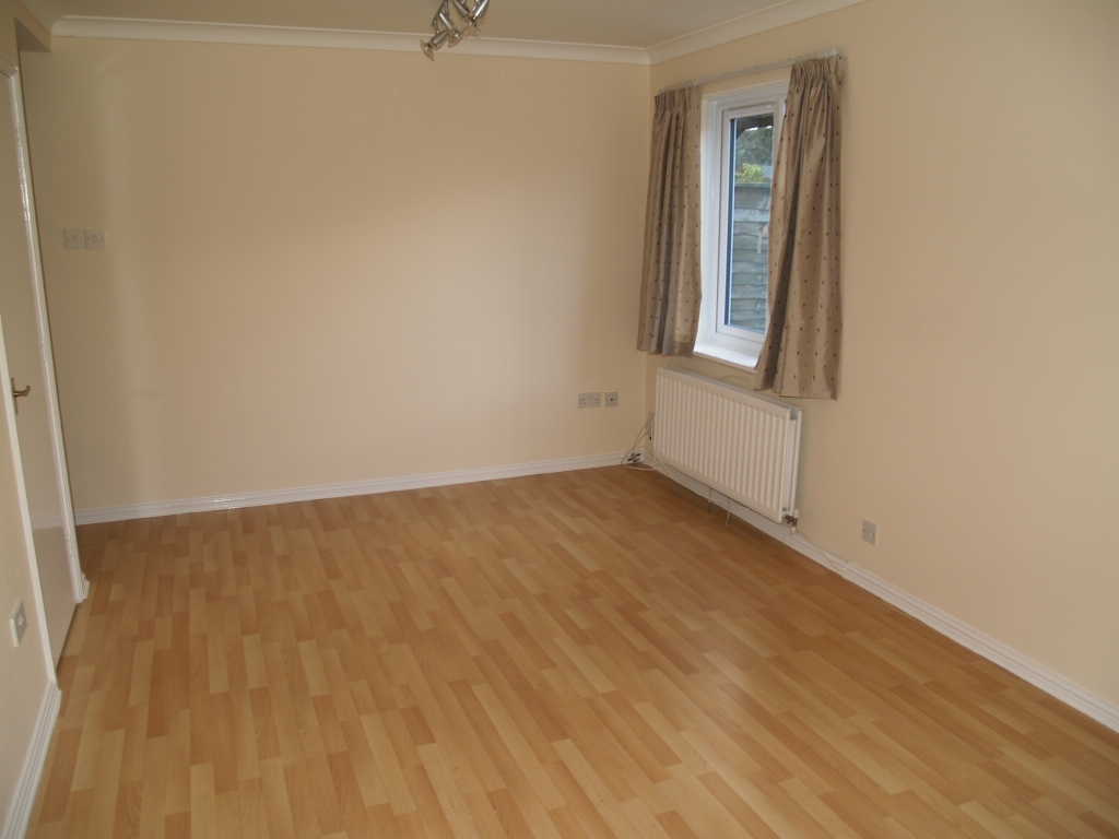 2 bedroom end terraced house Application Made in Solihull - photograph 3.