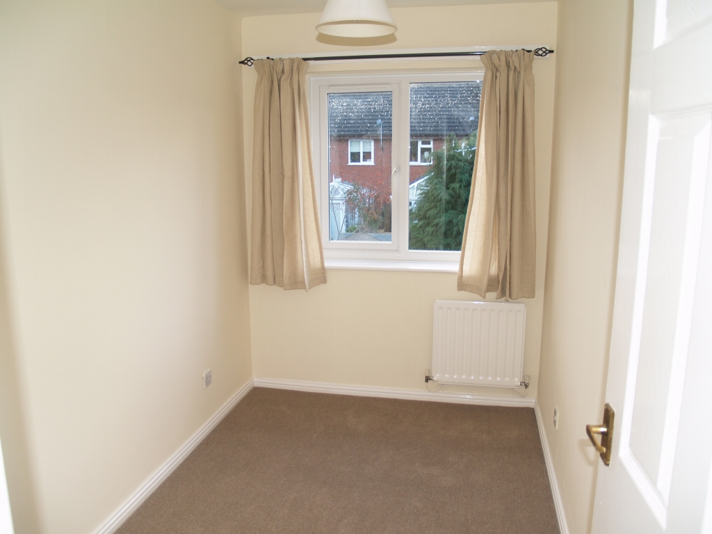 2 bedroom end terraced house Application Made in Solihull - photograph 6.