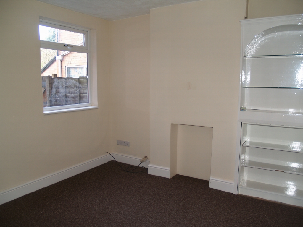 3 bedroom mid terraced house Application Made in Birmingham - photograph 3.