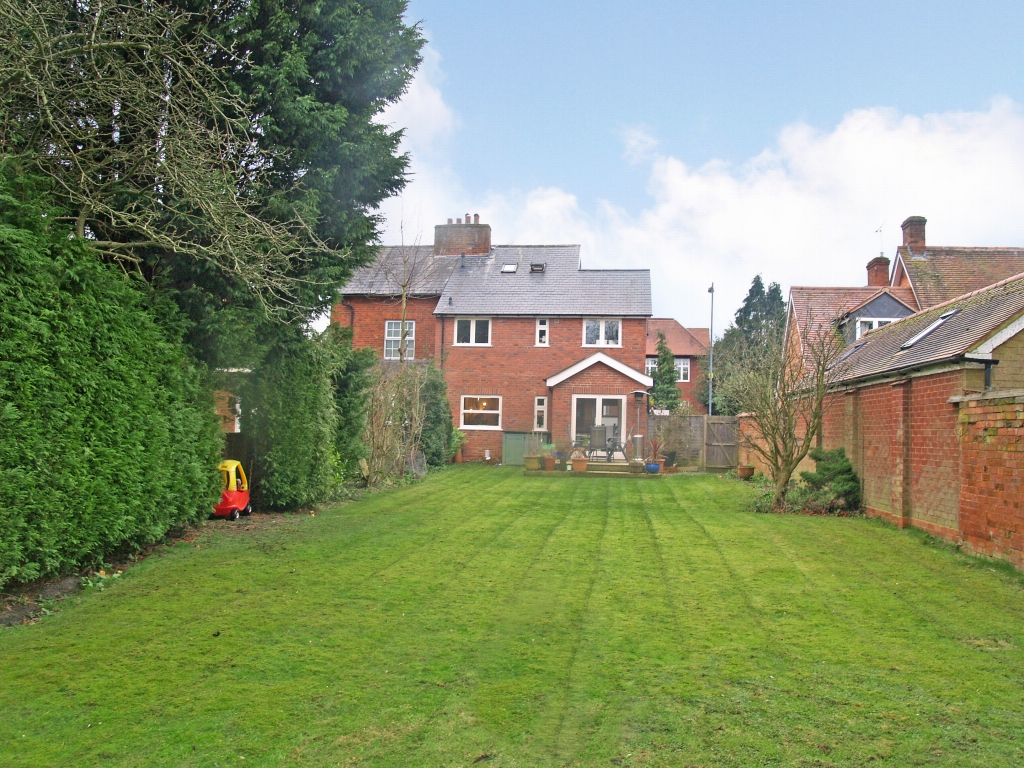 3 bedroom semi detached house SSTC in Knowle - photograph 13.