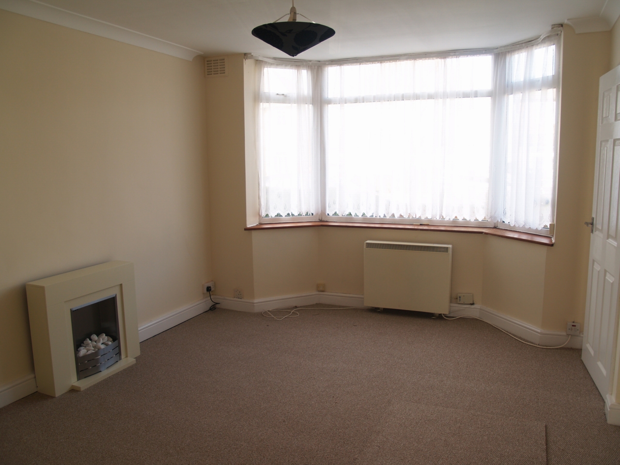 3 bedroom semi detached house Application Made in Birmingham - photograph 3.