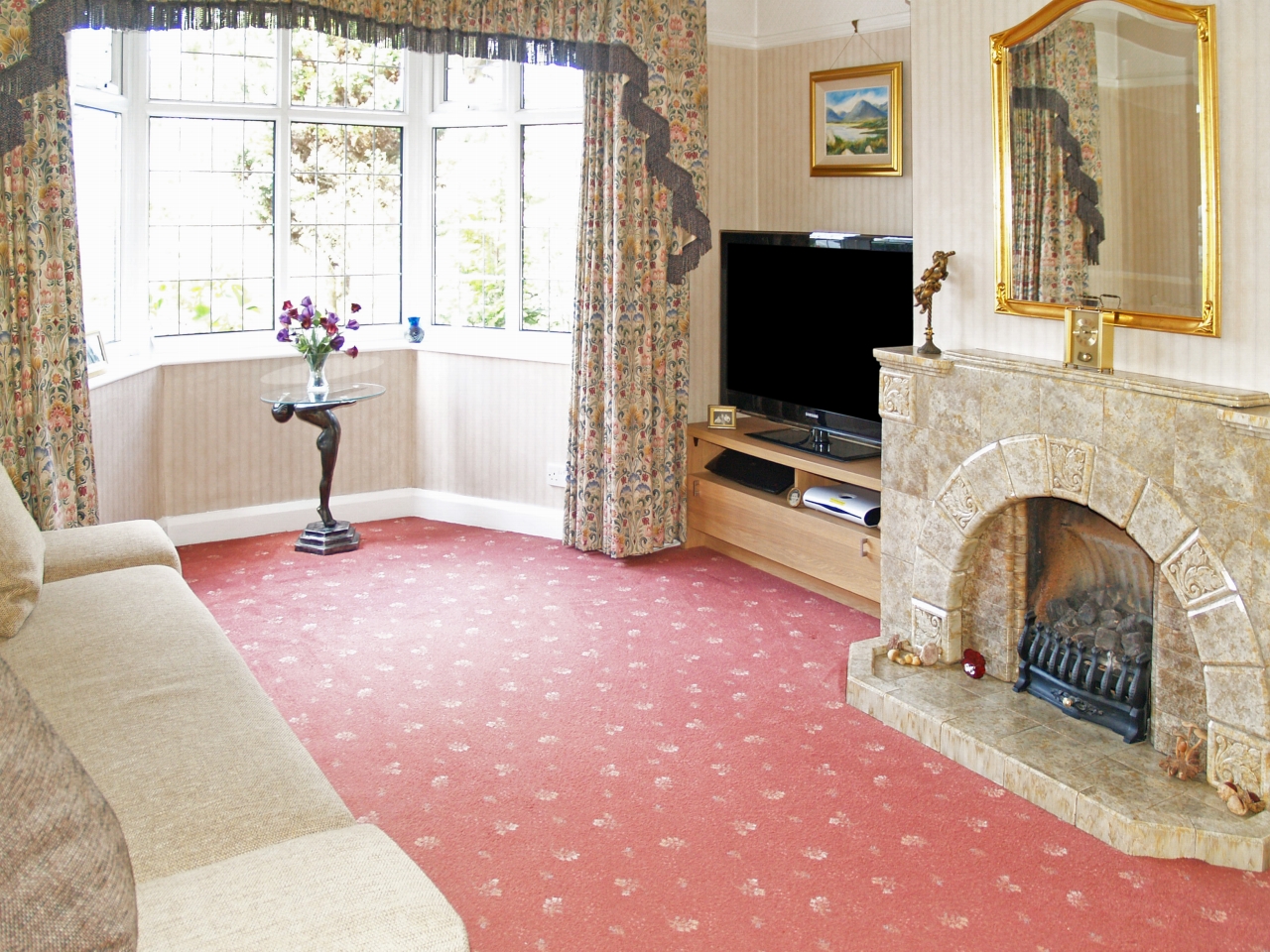 6 bedroom semi detached house SSTC in Solihull - photograph 7.