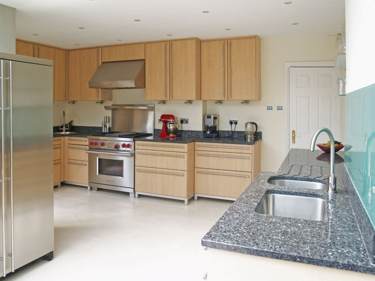 6 bedroom semi detached house SSTC in Solihull - photograph 6.