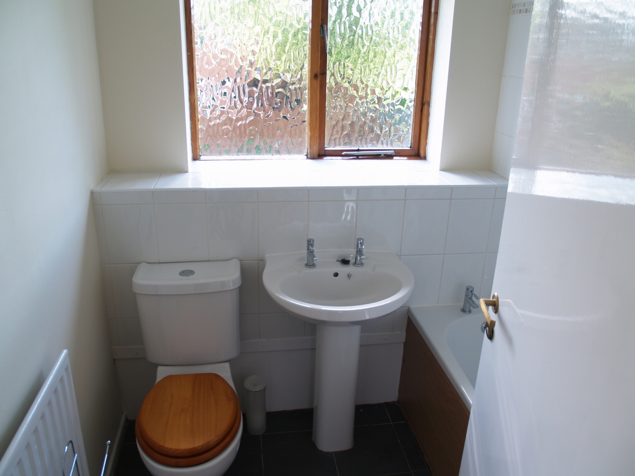 2 bedroom semi detached house Application Made in Solihull - photograph 5.