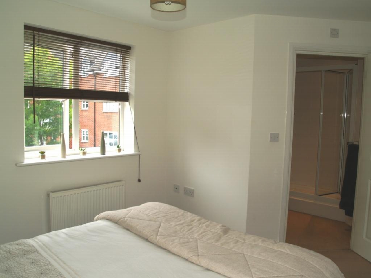 2 bedroom first floor apartment SSTC in Solihull - photograph 7.