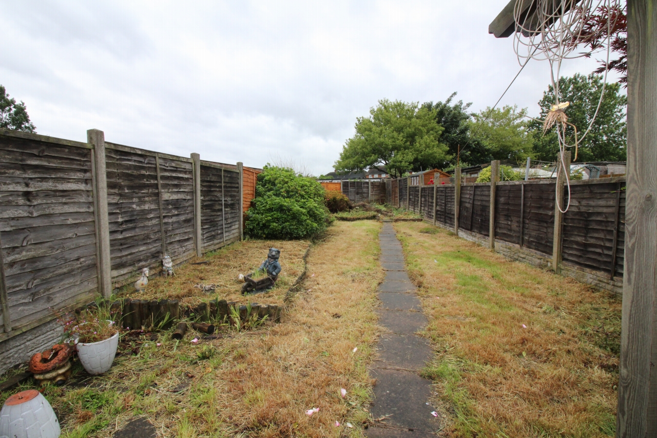 3 bedroom semi detached house SSTC in Birmingham - photograph 5.