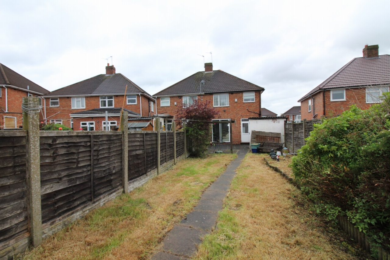 3 bedroom semi detached house SSTC in Birmingham - photograph 9.