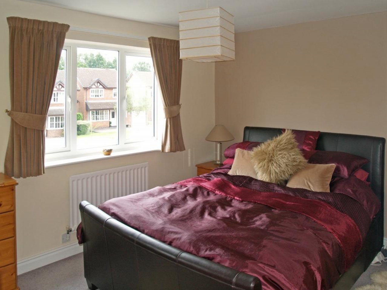 4 bedroom detached house SSTC in Solihull - photograph 9.