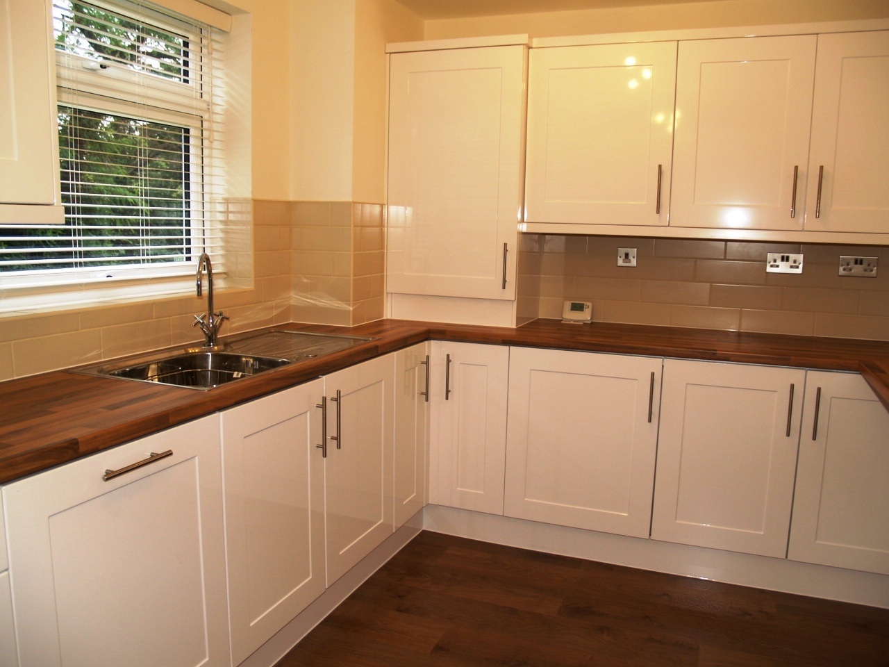 2 bedroom ground floor apartment Application Made in Solihull - photograph 2.