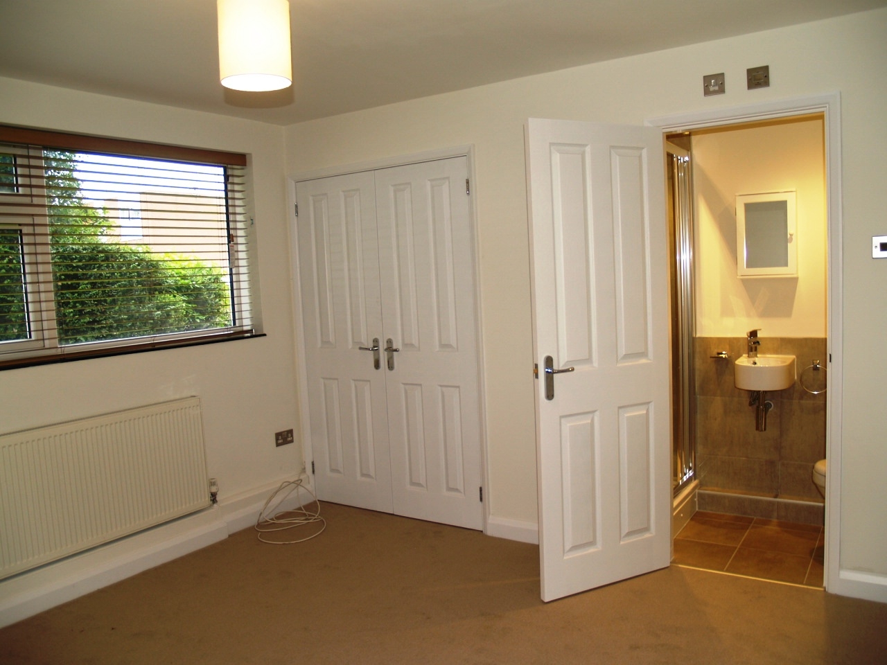 2 bedroom ground floor apartment Application Made in Solihull - photograph 5.