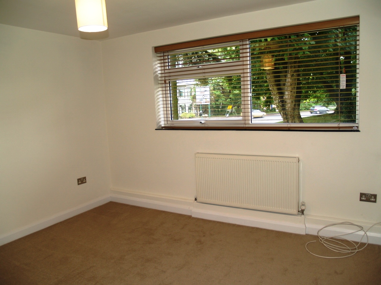 2 bedroom ground floor apartment Application Made in Solihull - photograph 6.