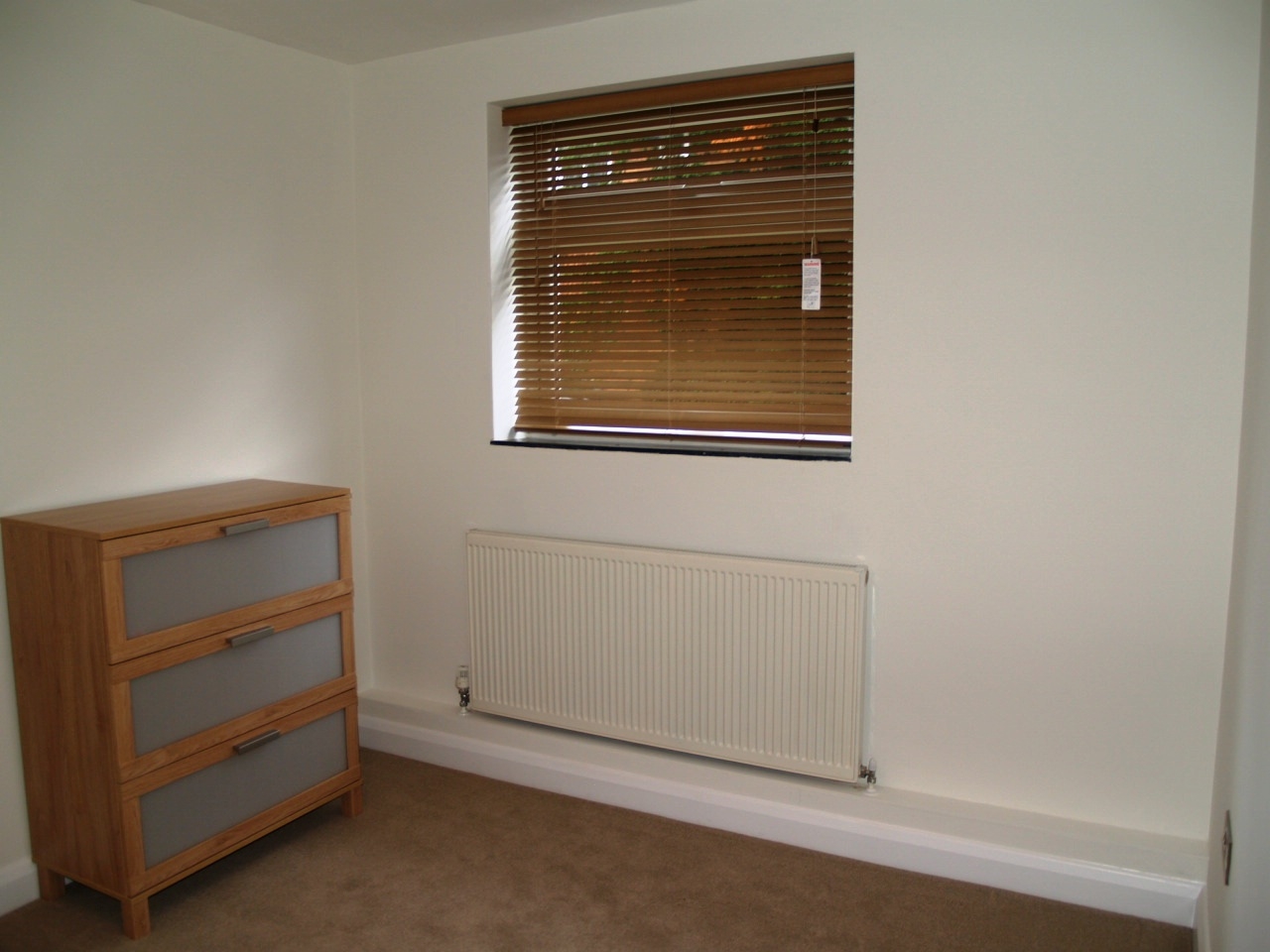 2 bedroom ground floor apartment Application Made in Solihull - photograph 9.