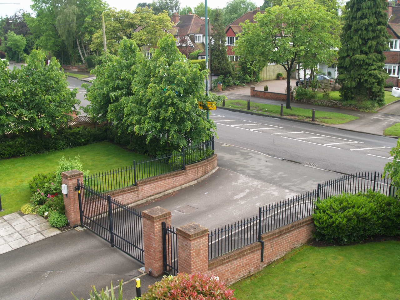 2 bedroom second floor apartment Application Made in Solihull - photograph 7.