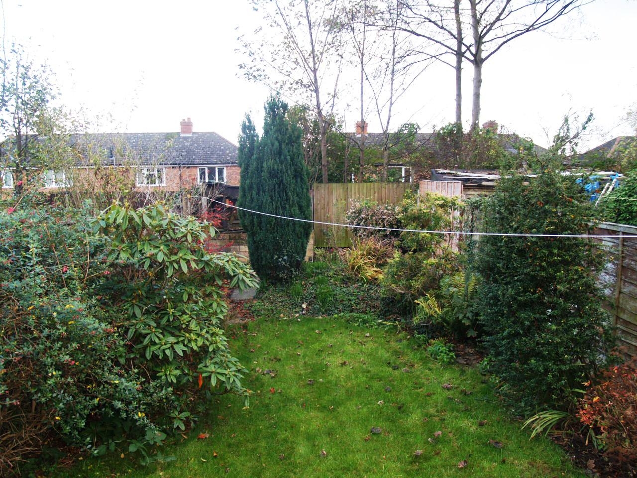 2 bedroom mid terraced house SSTC in Birmingham - photograph 9.