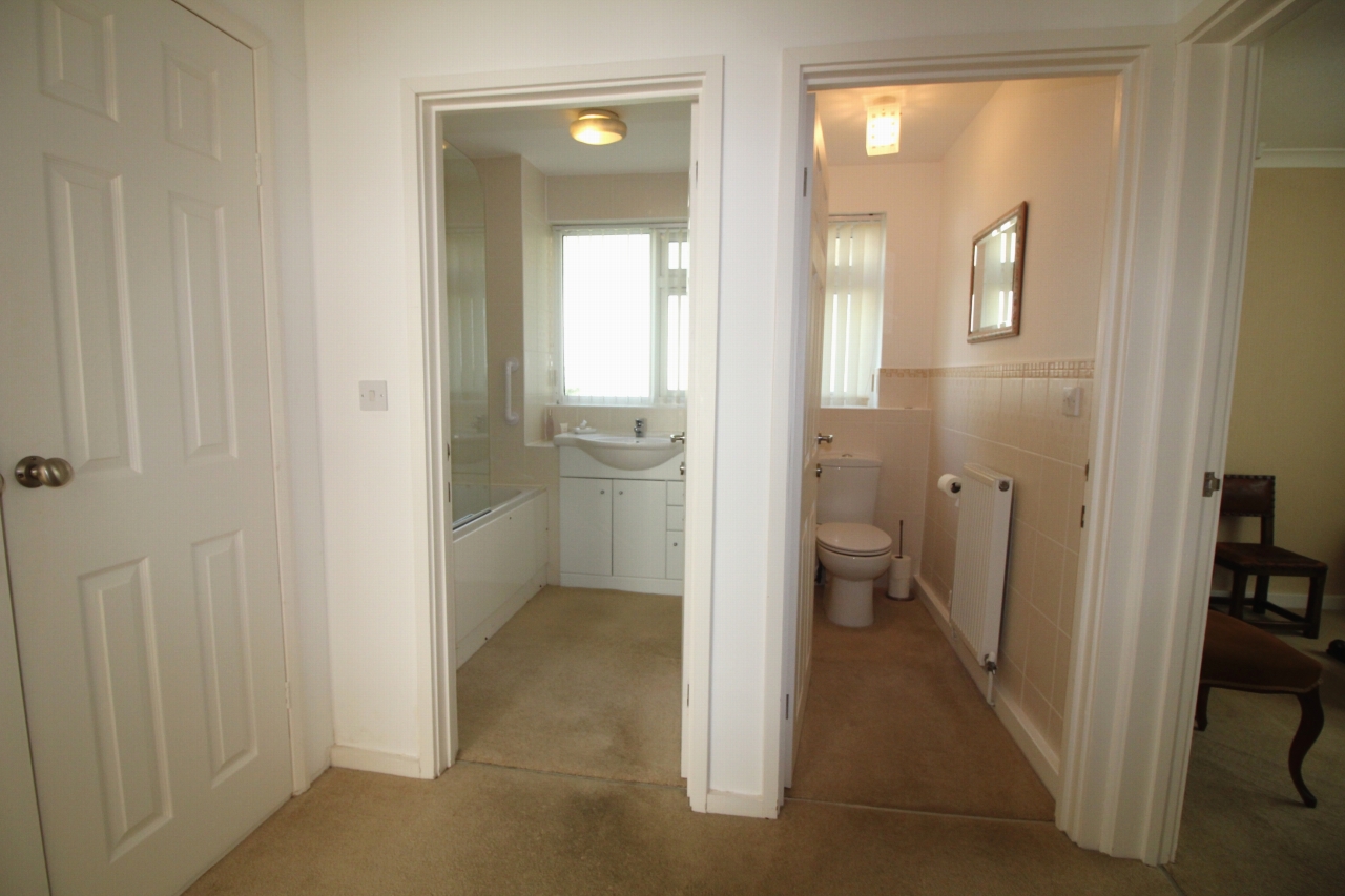 2 bedroom ground floor apartment SSTC in Solihull - photograph 6.