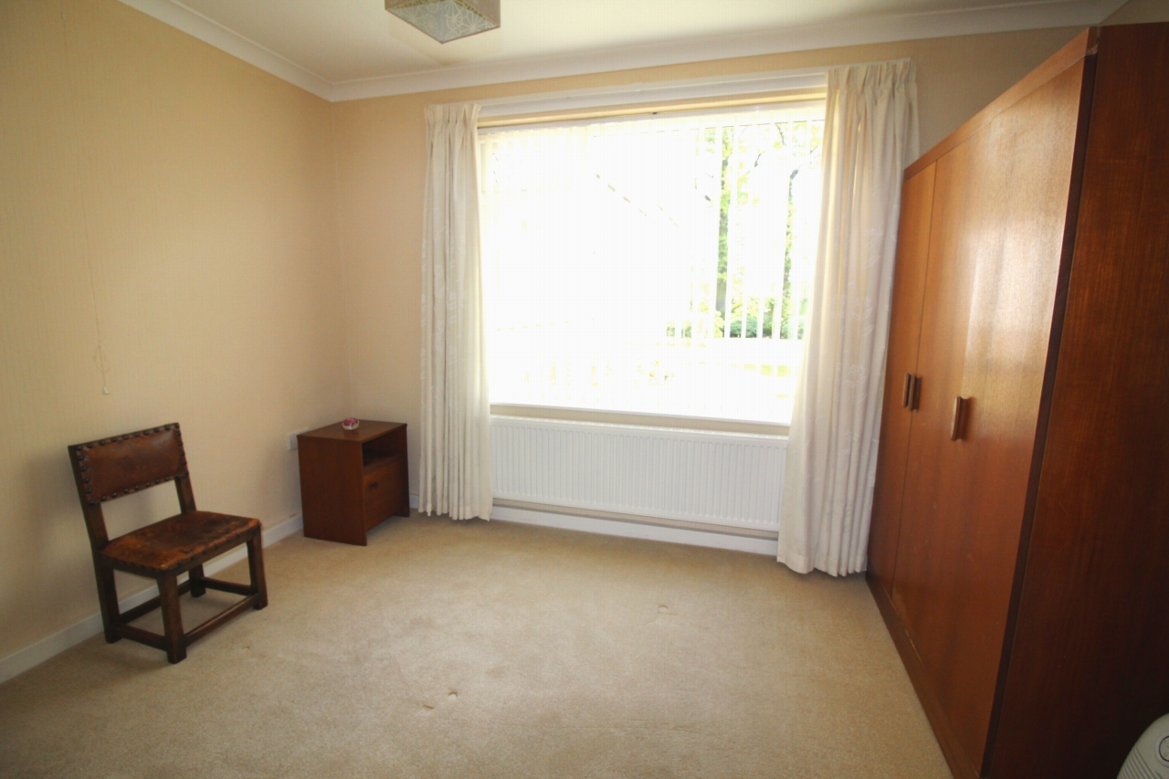 2 bedroom ground floor apartment SSTC in Solihull - photograph 9.