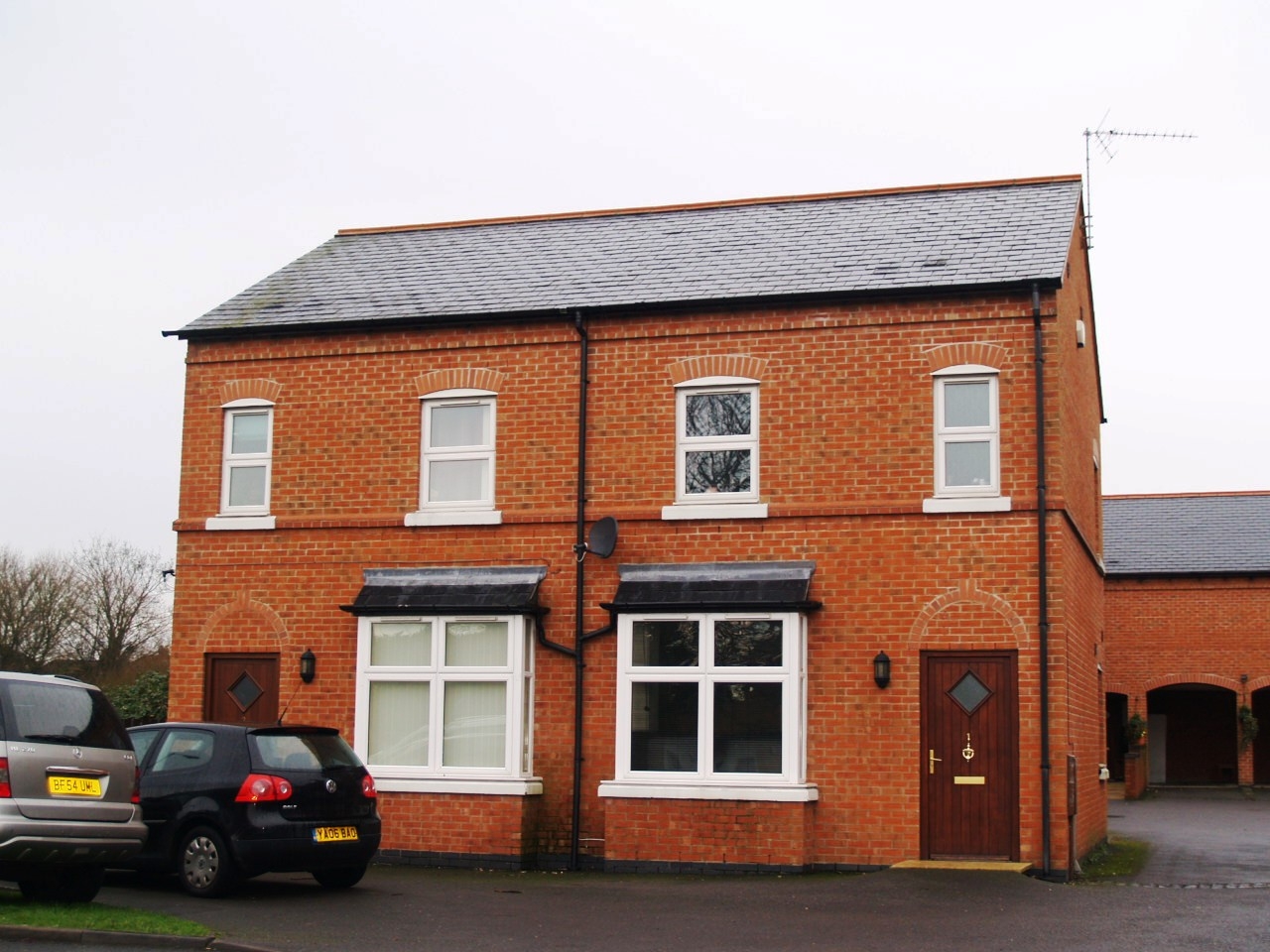 WAGON LANE OLTON SOLIHULL 2 bedroom semi detached house SSTC in