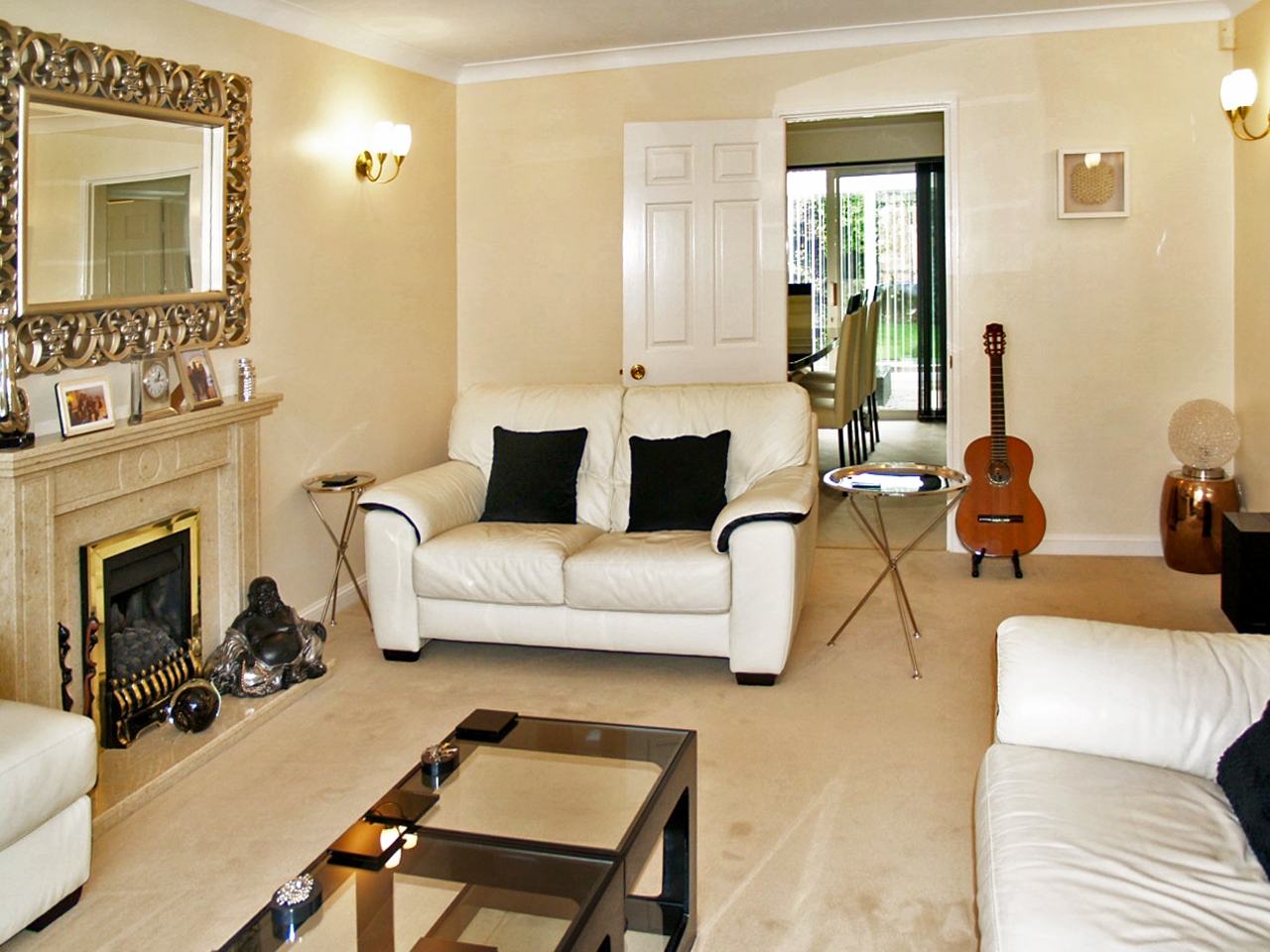 4 bedroom detached house SSTC in Solihull - photograph 4.