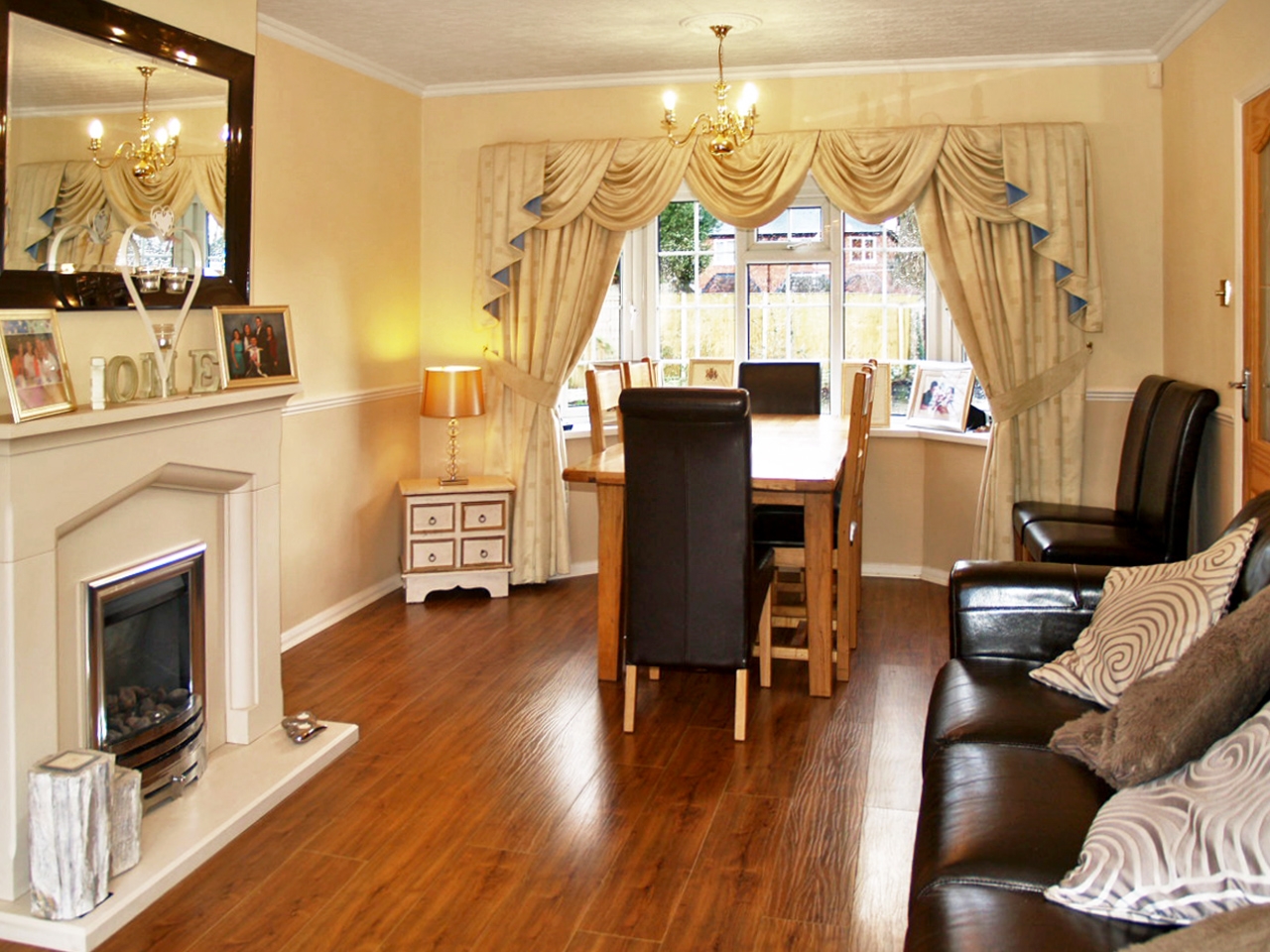 4 bedroom detached house SSTC in Solihull - photograph 7.