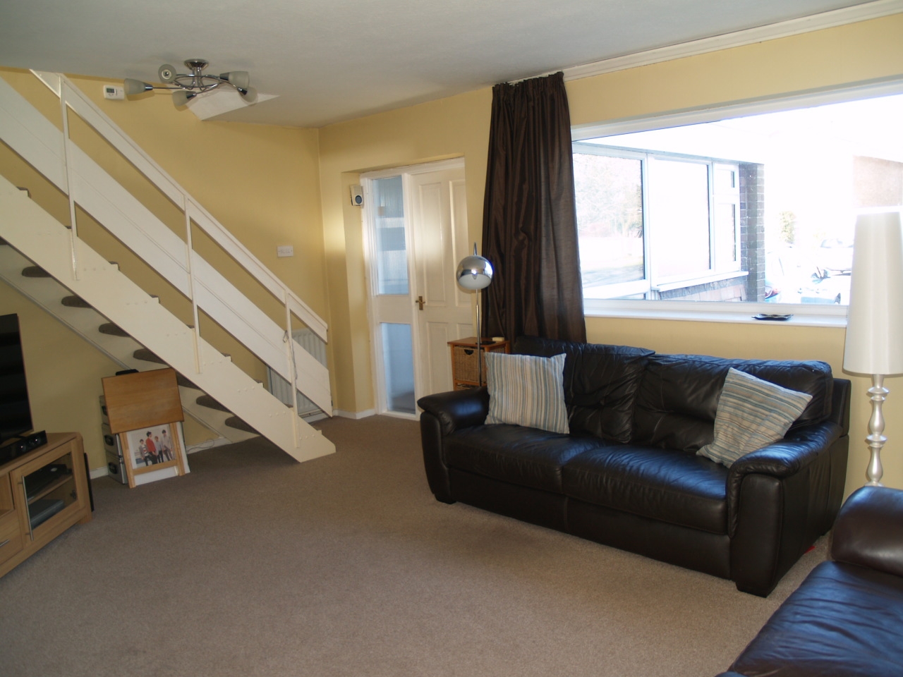 4 bedroom end terraced house SSTC in Solihull - photograph 4.