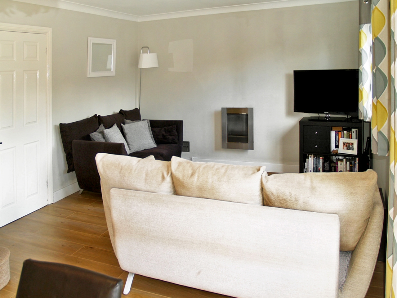 3 bedroom semi detached house SSTC in Solihull - photograph 4.