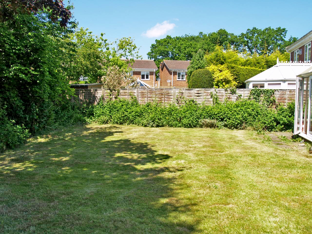 4 bedroom detached house SSTC in Solihull - photograph 6.