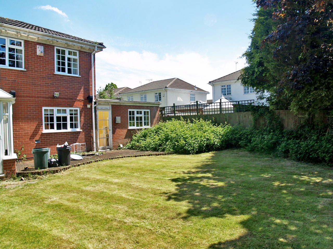 4 bedroom detached house SSTC in Solihull - photograph 9.