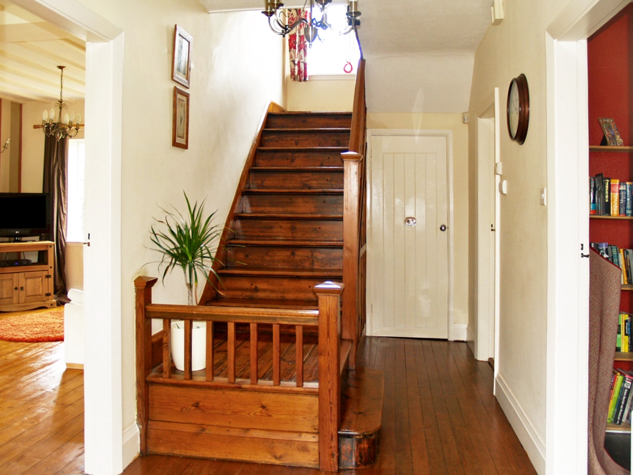 4 bedroom detached house SSTC in Solihull - photograph 3.