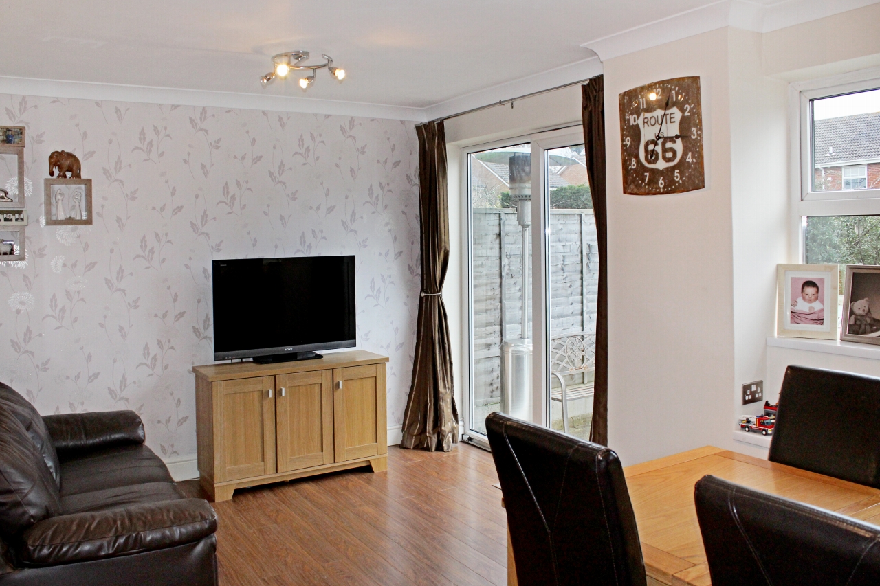 3 bedroom semi detached house SSTC in Solihull - photograph 6.