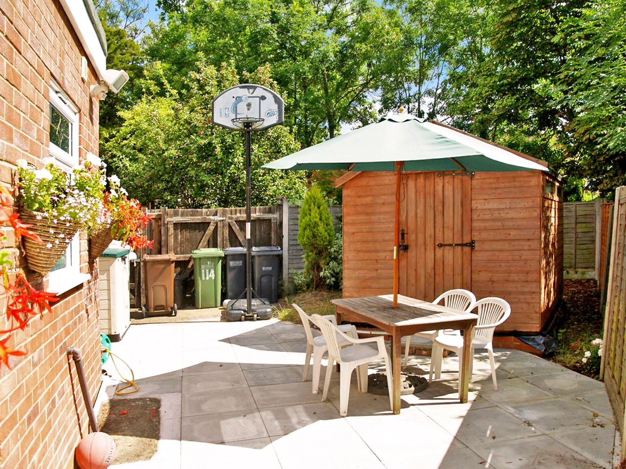 4 bedroom detached house SSTC in Solihull - photograph 16.