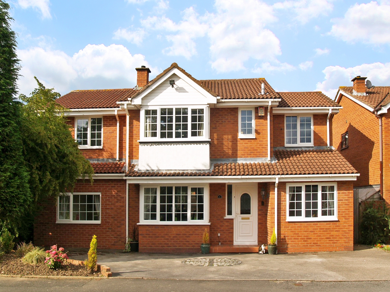 5 bedroom detached house SSTC in Solihull - Main Image.