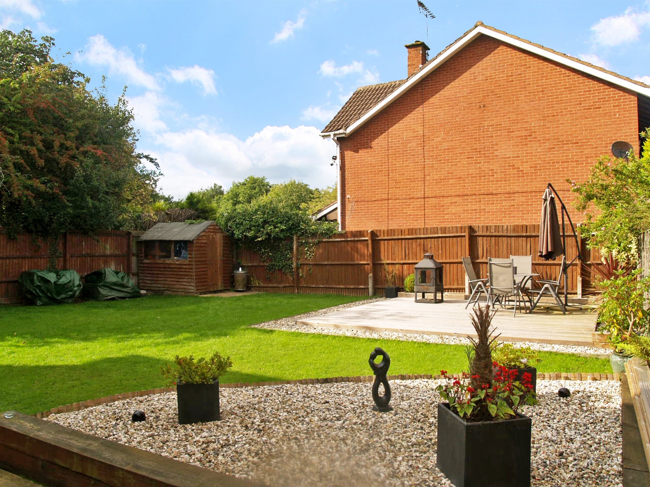 5 bedroom detached house SSTC in Solihull - photograph 13.