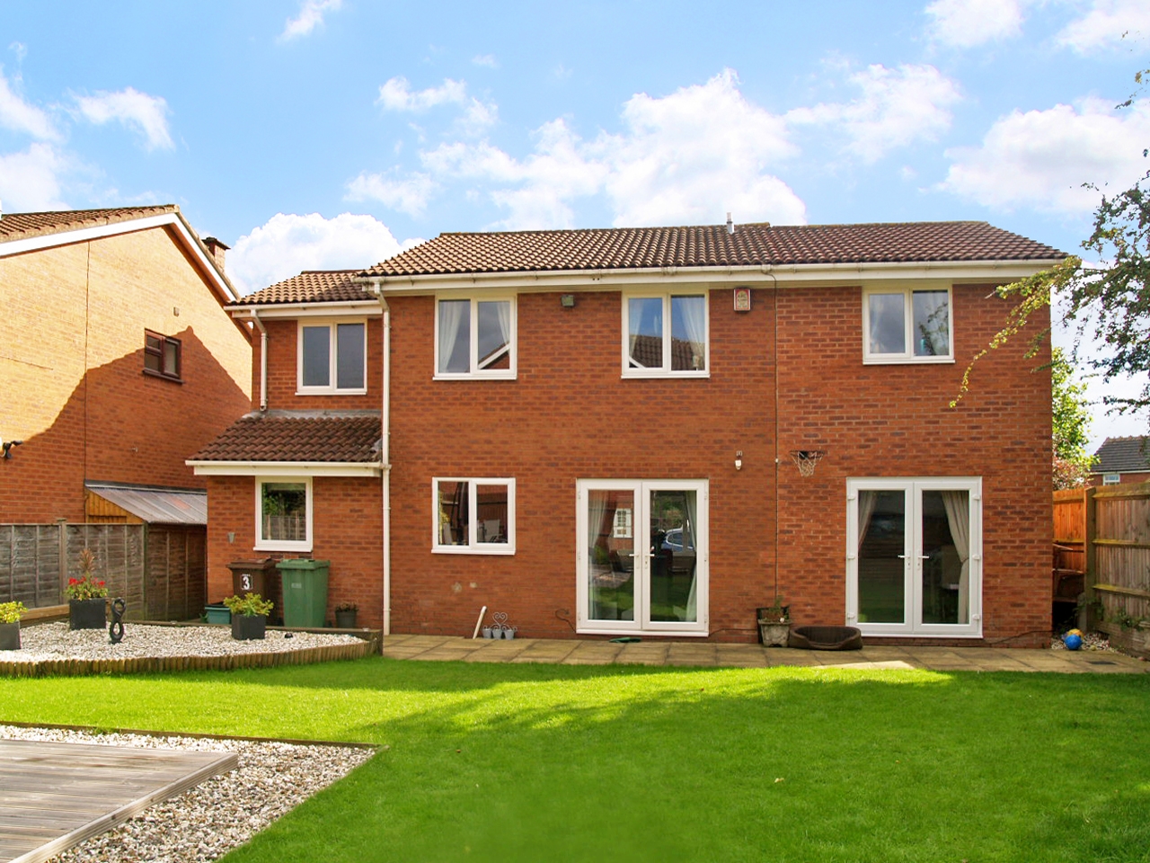 5 bedroom detached house SSTC in Solihull - photograph 19.