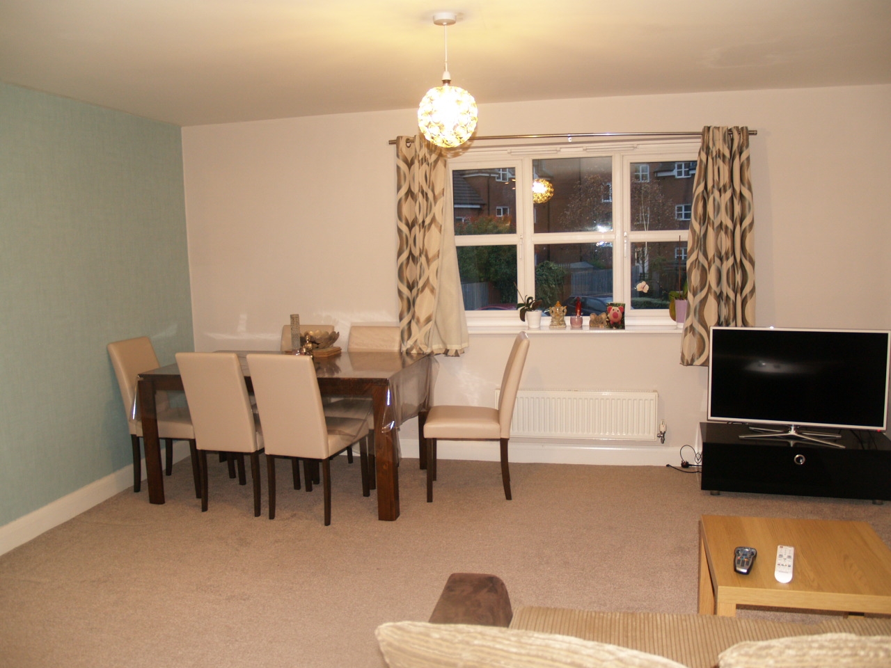 2 bedroom first floor apartment SSTC in Solihull - photograph 3.