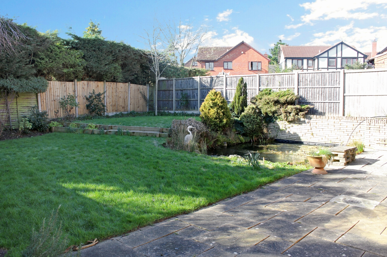 4 bedroom detached house SSTC in Solihull - photograph 2.