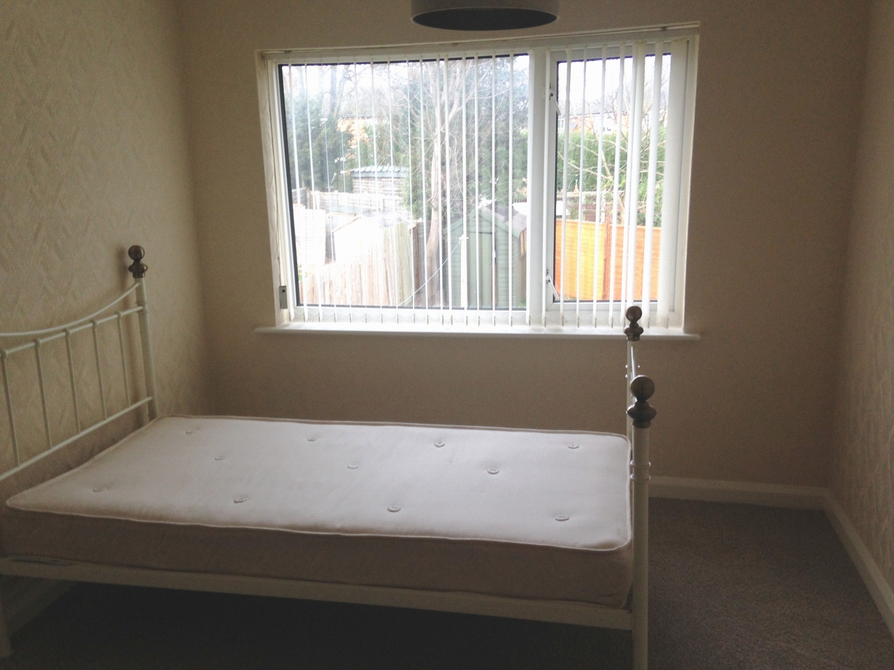 2 bedroom mid terraced house SSTC in Birmingham - photograph 6.