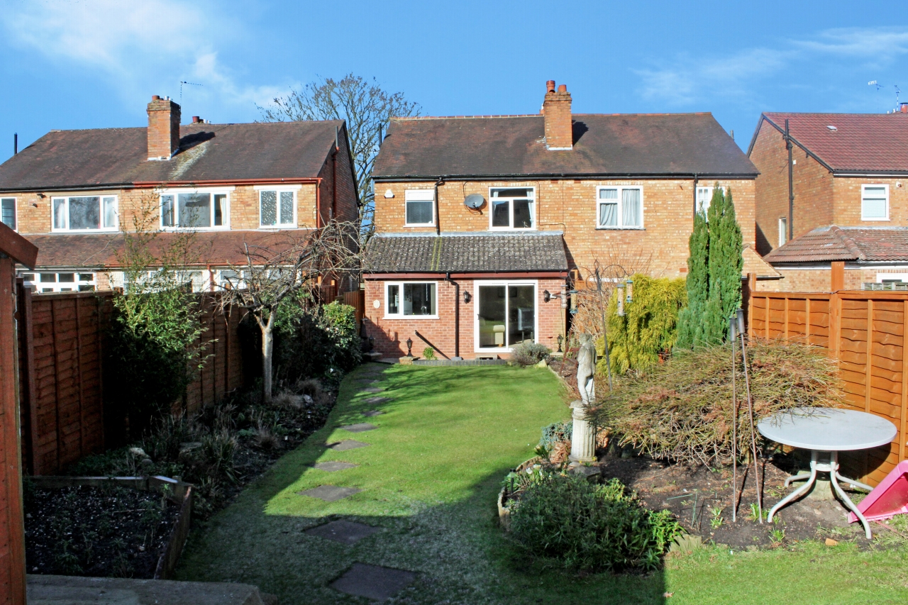 3 bedroom semi detached house SSTC in Solihull - photograph 12.