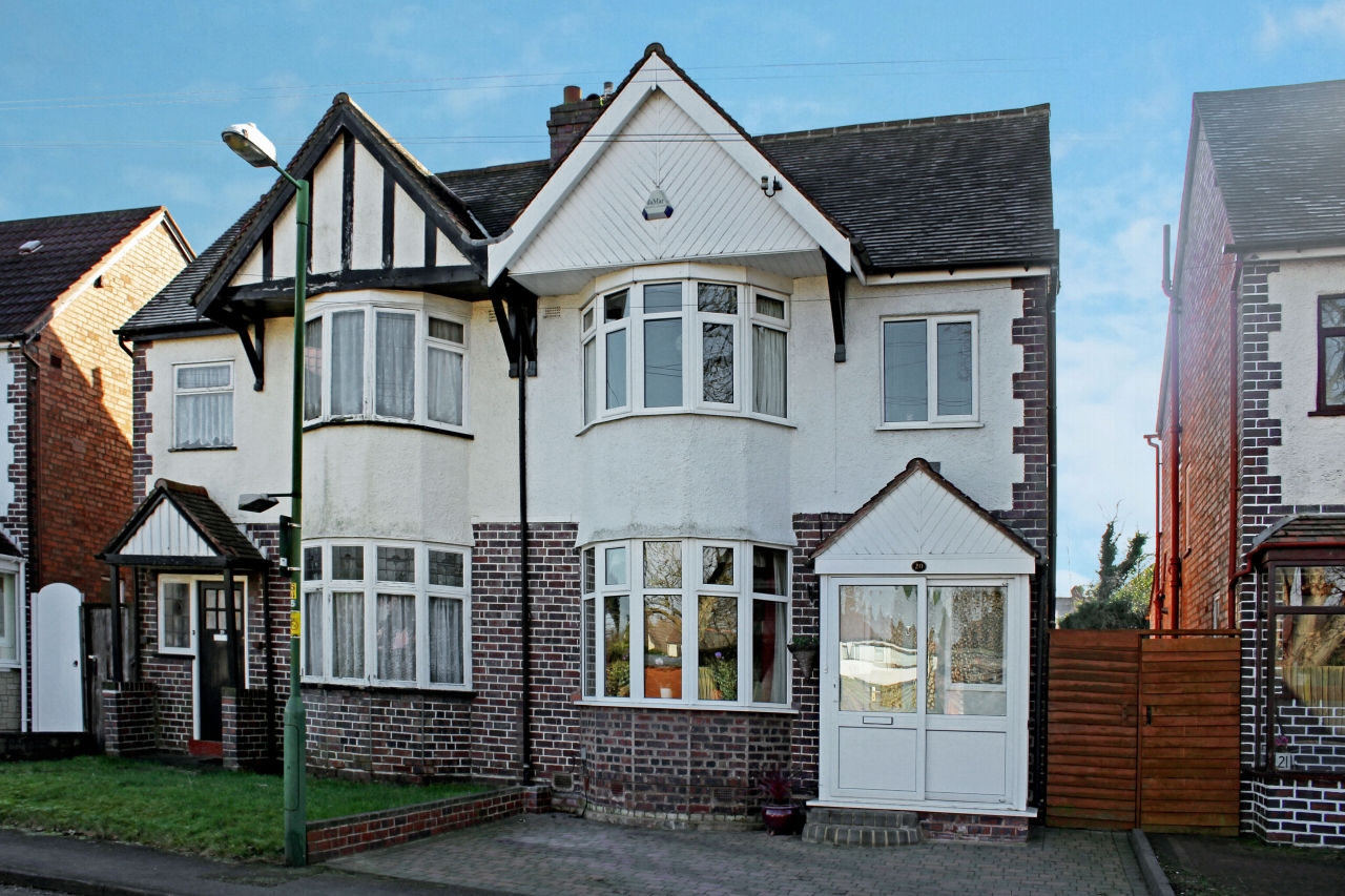 3 bedroom semi detached house SSTC in Solihull - photograph 1.