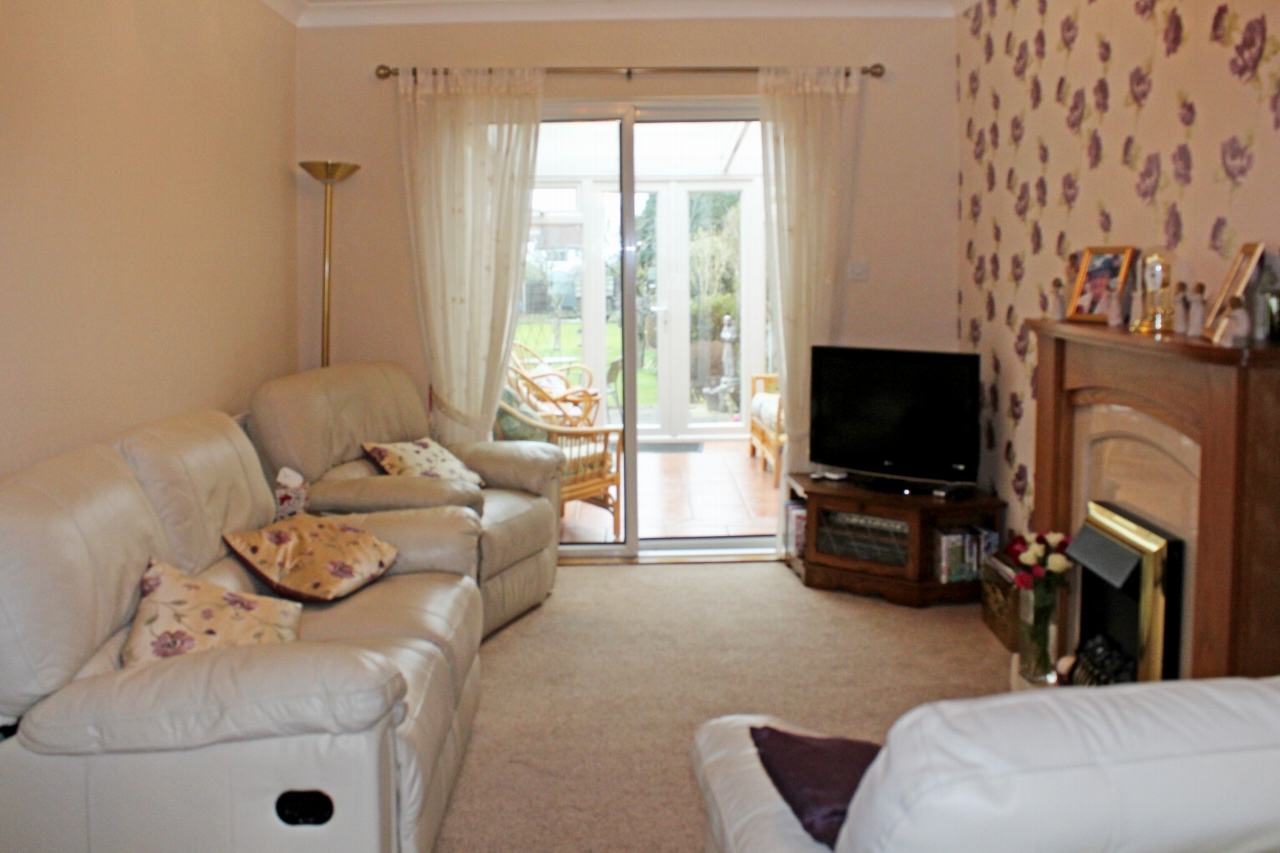 3 bedroom semi detached house SSTC in Birmingham - photograph 6.