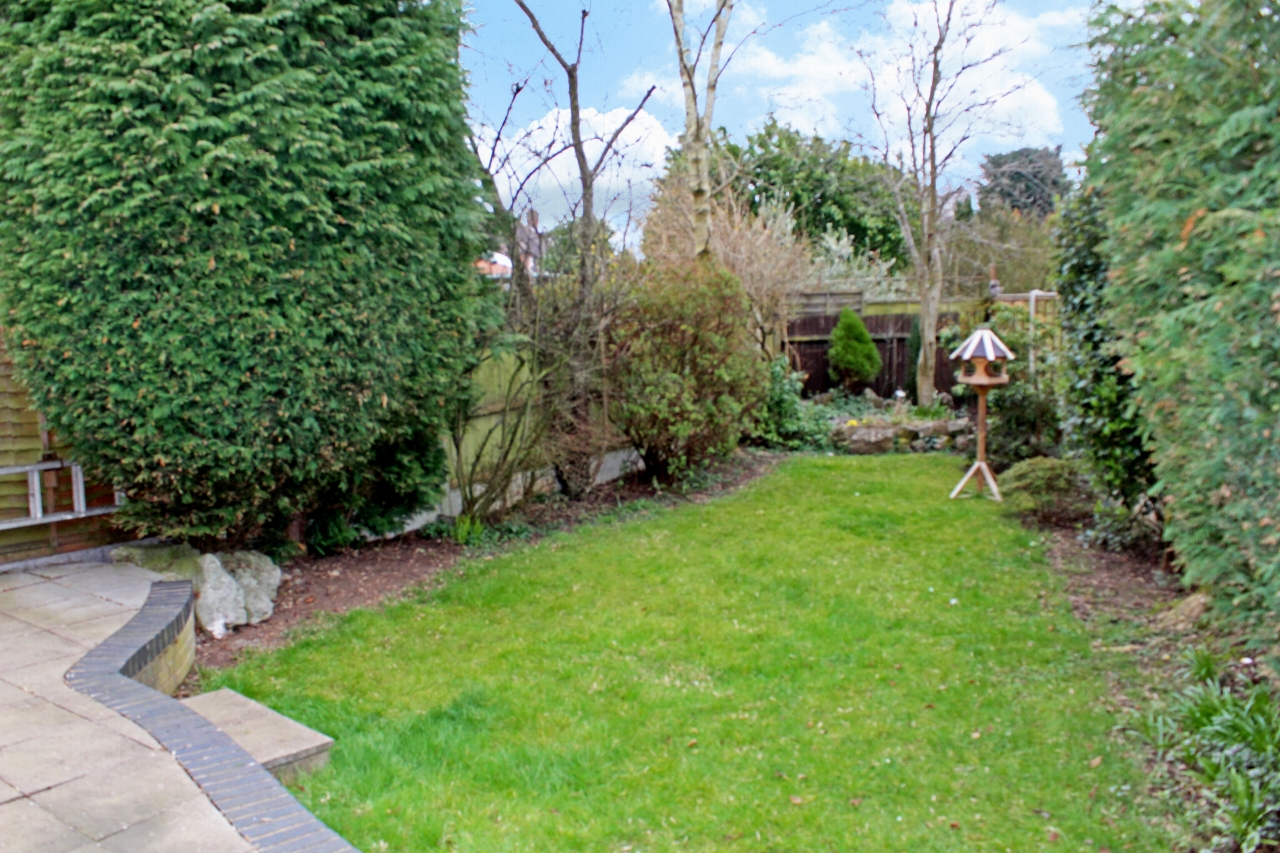 3 bedroom semi detached house SSTC in Birmingham - photograph 10.