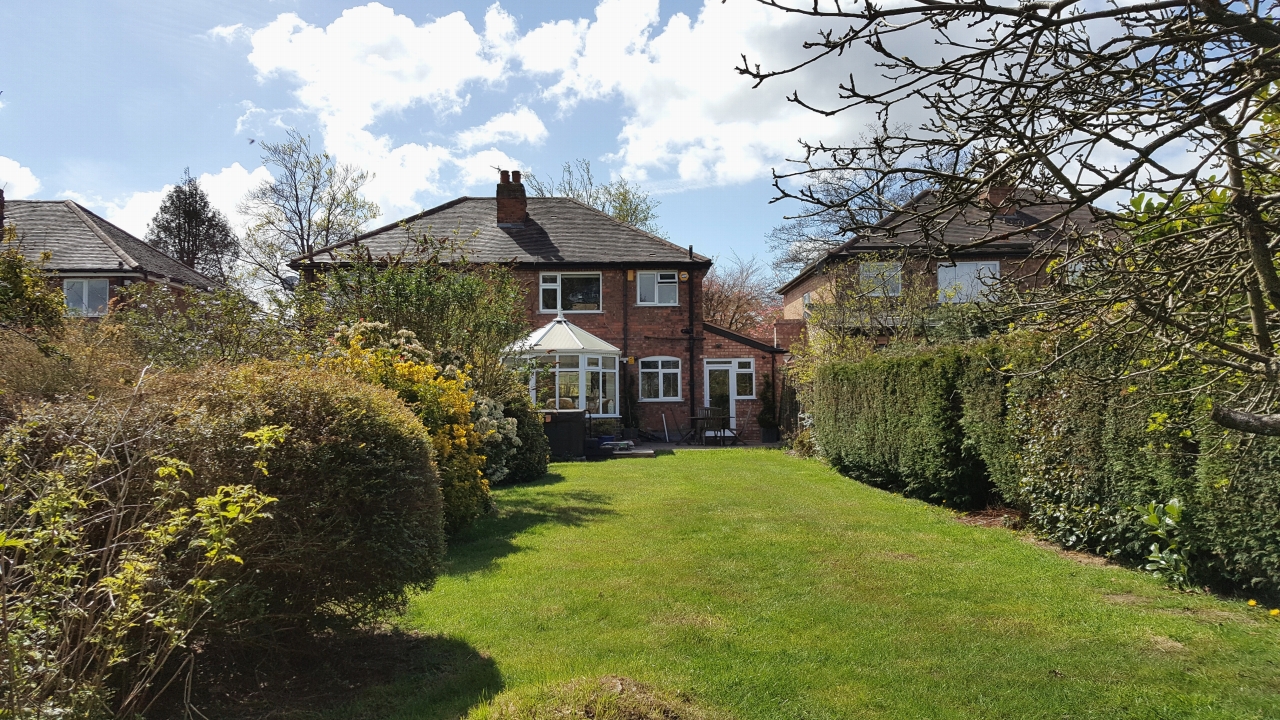 3 bedroom semi detached house SSTC in Solihull - photograph 13.