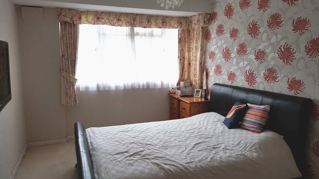 3 bedroom semi detached house SSTC in Birmingham - photograph 5.