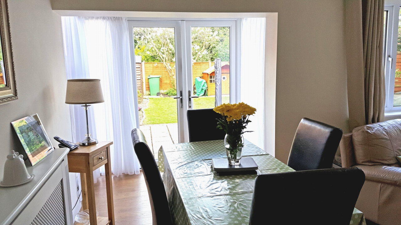 3 bedroom mid terraced house SSTC in Solihull - photograph 14.