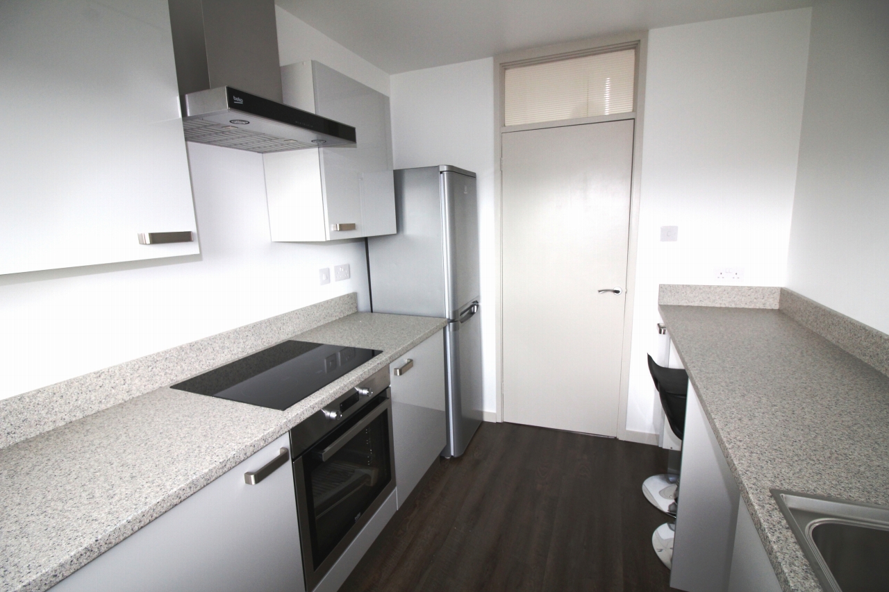 2 bedroom first floor apartment Application Made in Solihull - photograph 4.