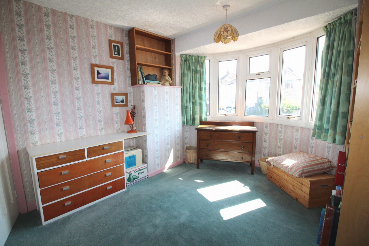 3 bedroom semi detached house SSTC in Solihull - photograph 9.