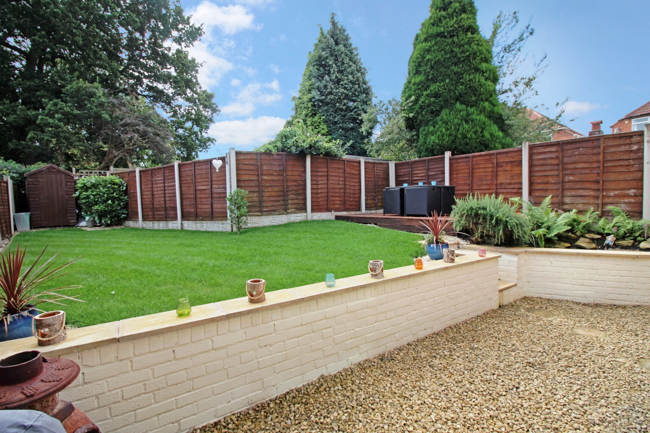 3 bedroom semi detached house SSTC in Solihull - photograph 15.