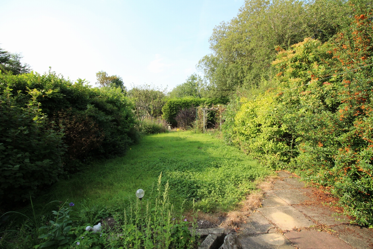 3 bedroom semi detached house SSTC in Solihull - photograph 2.