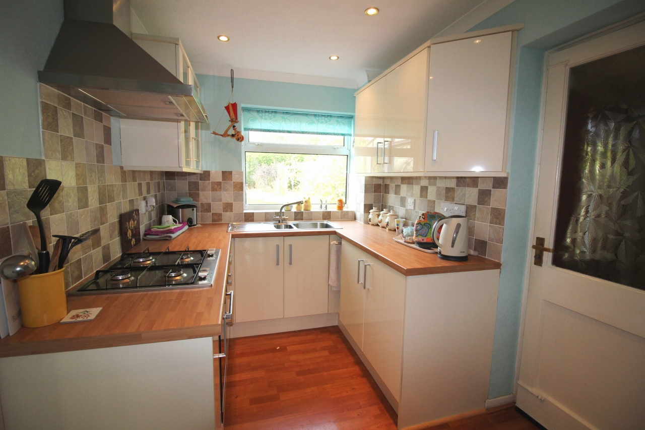 3 bedroom semi detached house SSTC in Solihull - photograph 5.