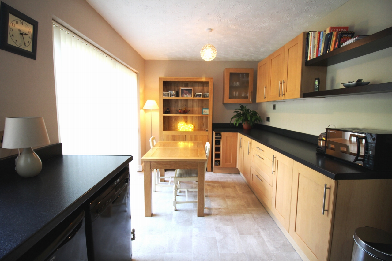 3 bedroom semi detached house SSTC in Birmingham - photograph 5.