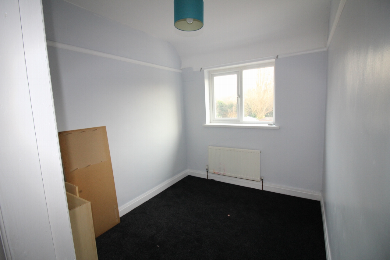 3 bedroom mid terraced house Application Made in Solihull - photograph 6.